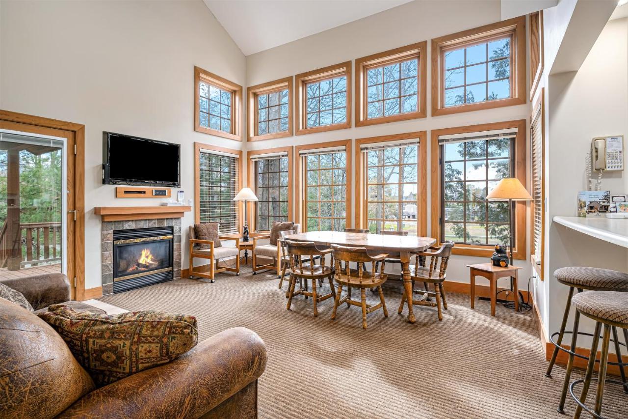 Boyne Mountain Getaway Aparthotel Boyne Falls Esterno foto